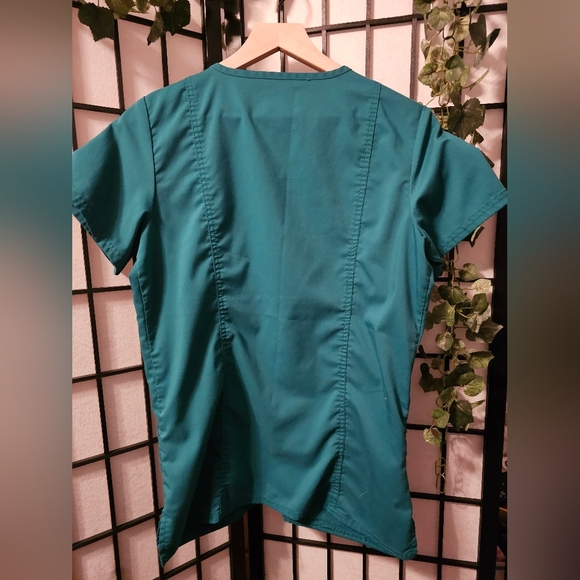 Cherokee Revolution Scrubs Top Teal Size Small - Picture 2 of 3